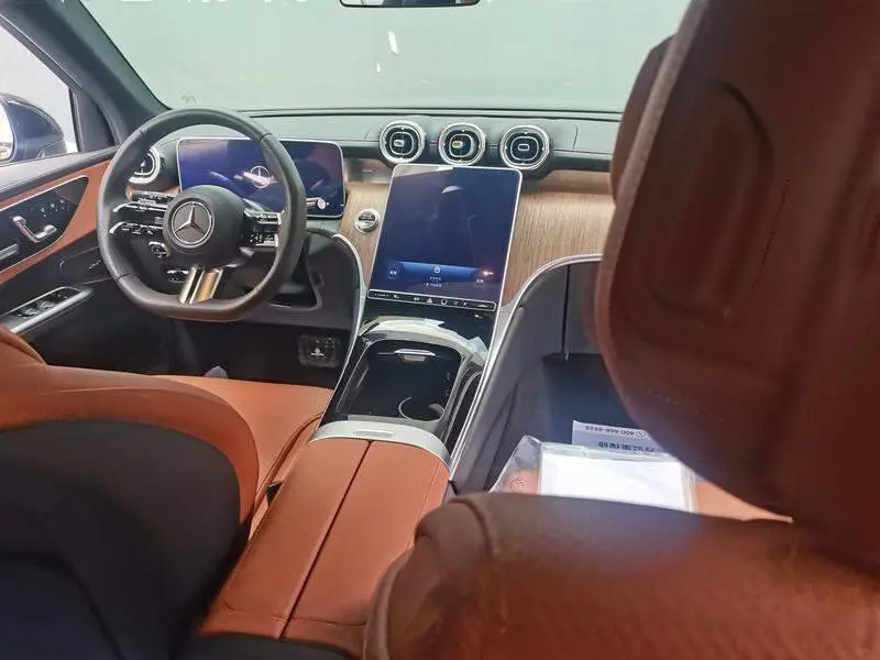 Mercedes-Benz GLC 2023 GLC 300 L 4MATIC Dynamic 7-seater — 6