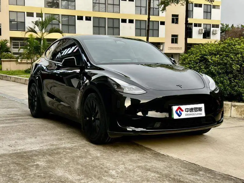 Model Y 2022 facelifted rear-wheel drive version — 3