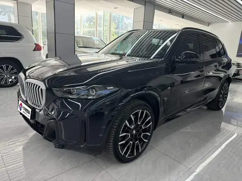 BMW X5 2025 xDrive 40Li M Sport Night Package