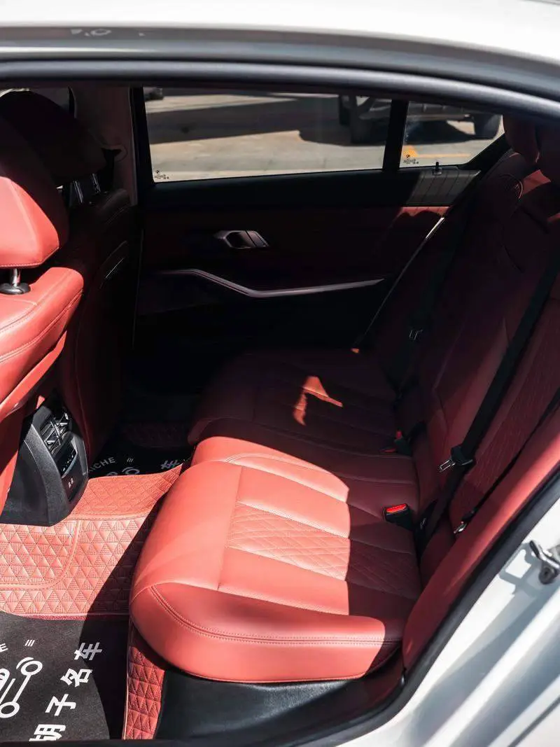 BMW 3 Series 2025 325Li M Sport Package — 9
