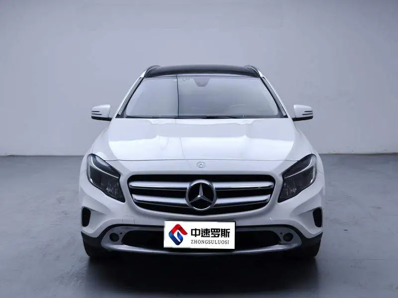Mercedes-Benz GLA 2016 GLA 200 Dynamic — 2