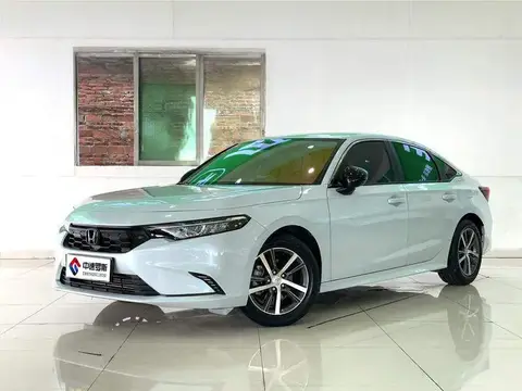 Stylish 2023 240TURBO CVT Leading Edition