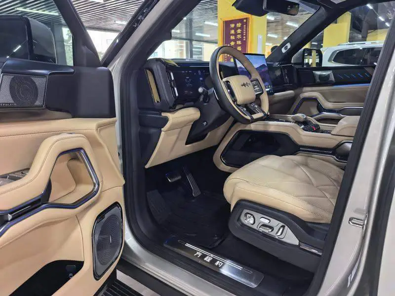 Leopard 8 2025 Smart and Brave Flagship Edition 7 Seaters — 16