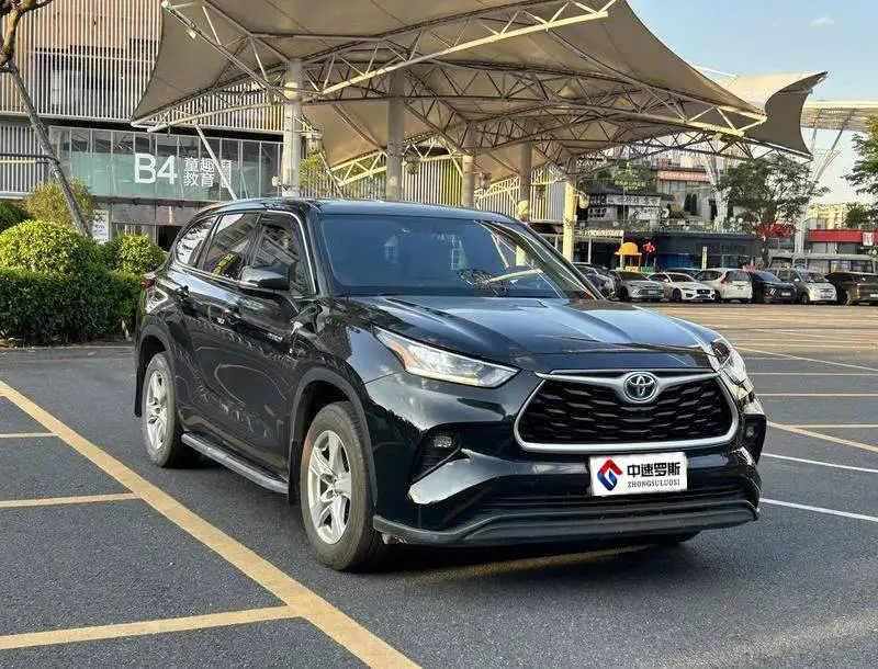 Highlander 2022 Hybrid 2.5L 4WD Elite Edition 7 Seaters — 3