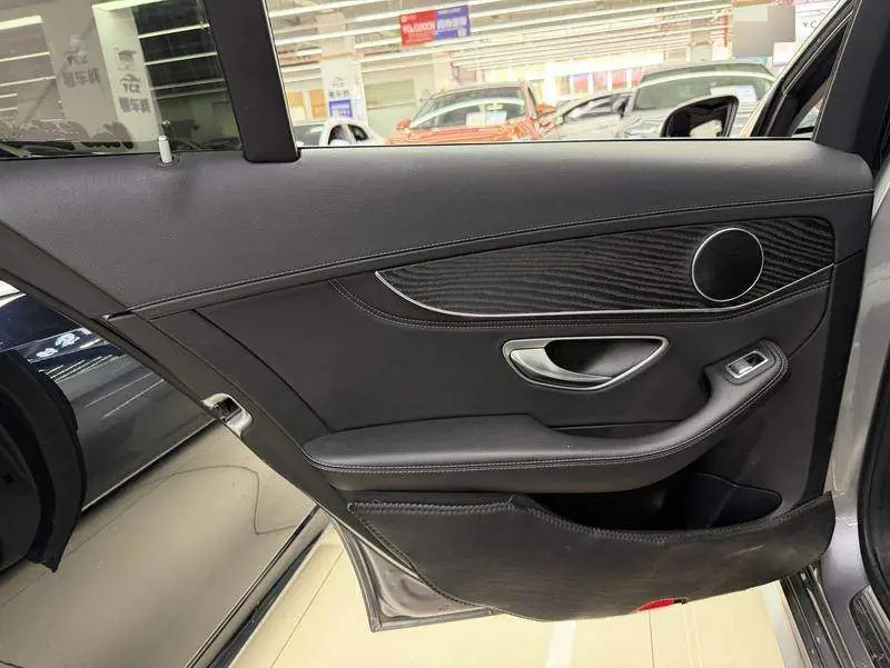 Mercedes-Benz C-Class 2015 C 180 L Sports — 10