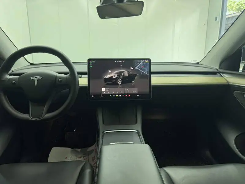 Model Y 2022 facelifted rear-wheel drive version — 8