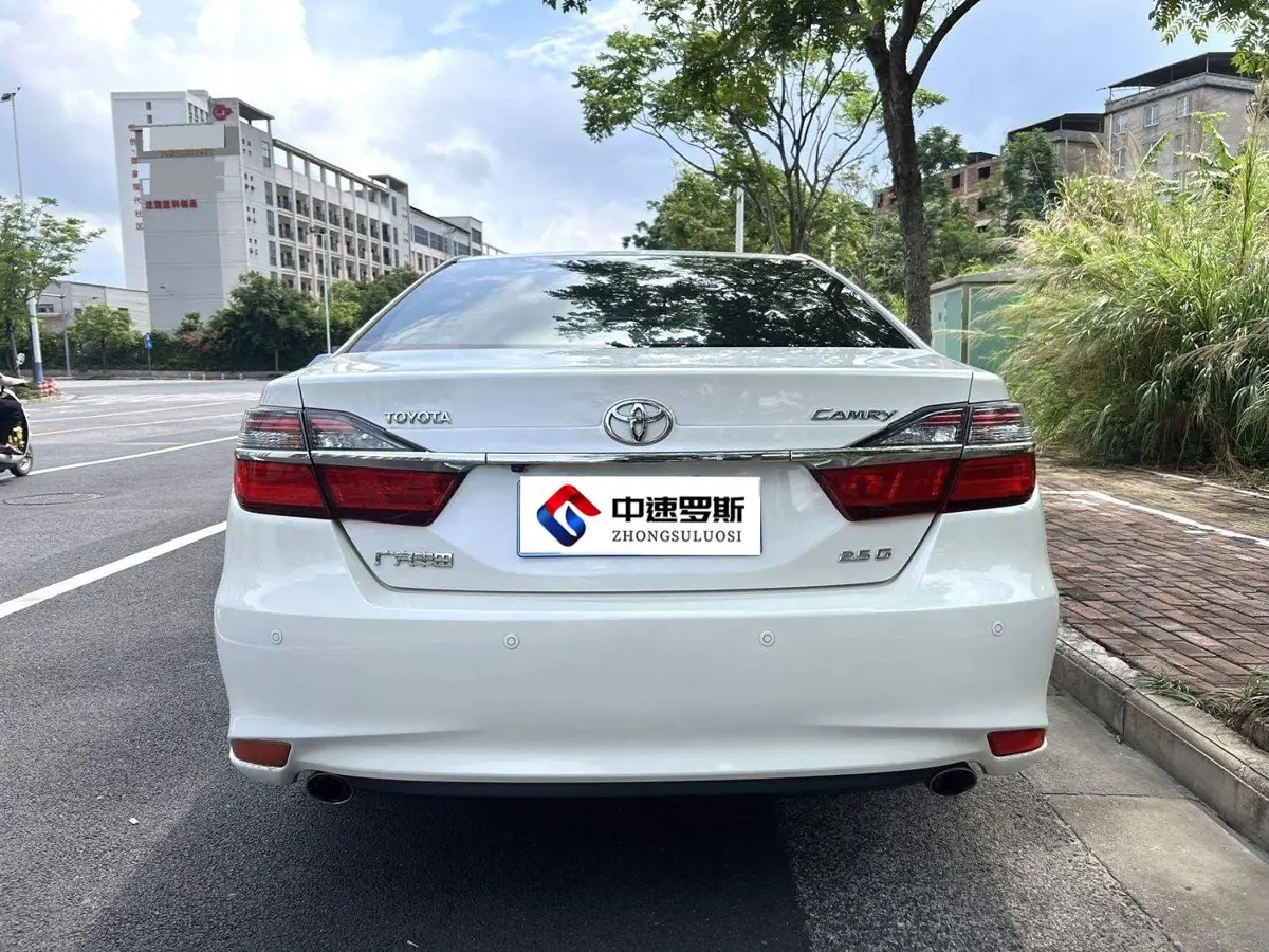 Camry 2015 2.5G Luxury Navigation Edition — 5