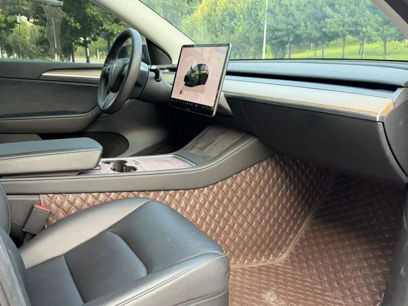 Model Y 2022 facelifted rear-wheel drive version — 8