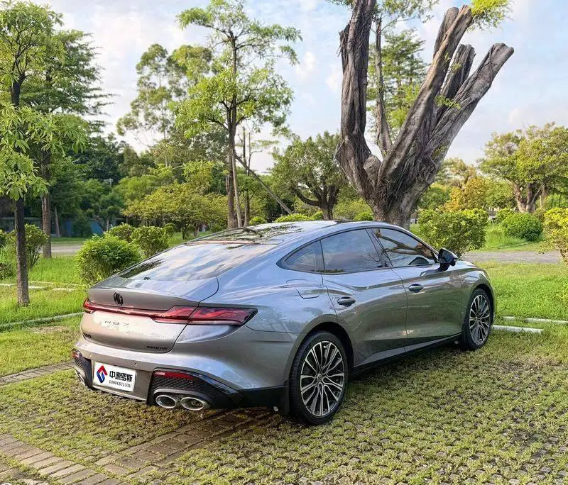 MG7 2023 2.0T Automatic Beauty Hunter Luxury Edition — 7