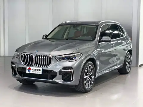 BMW X5 2022 xDrive 30Li Premium M Sport Package