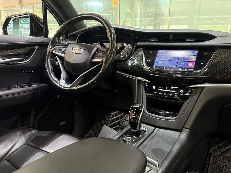 Cadillac XT6 2021 28T six-seat four-wheel drive luxury model — 9