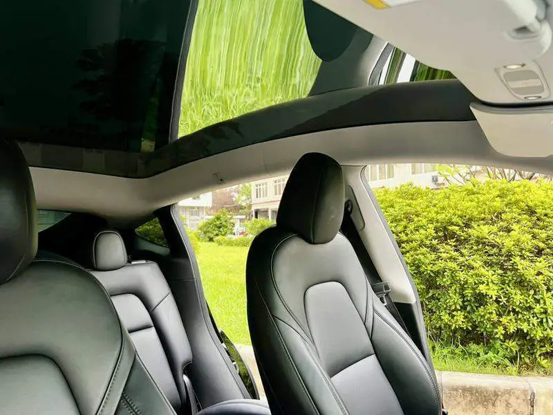 Model Y 2022 facelifted rear-wheel drive version — 16
