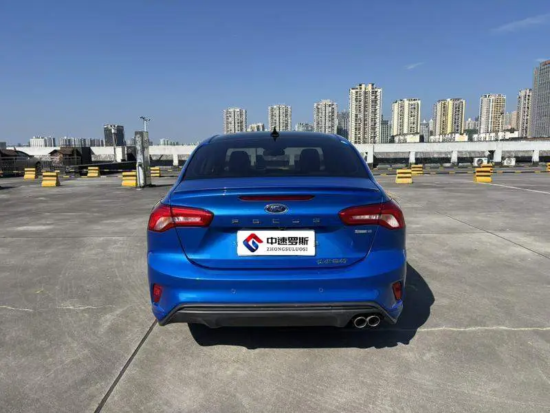 Fox 2020 Sedan EcoBoost 180 Automatic ST Line — 6
