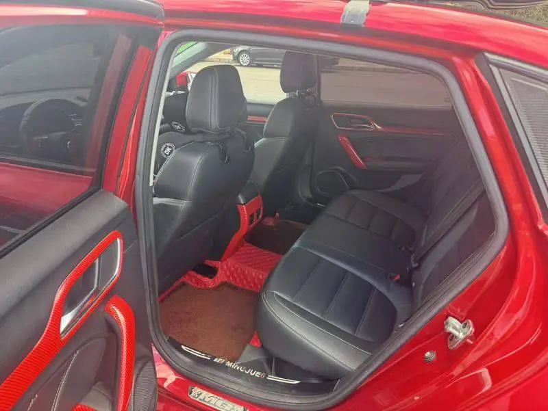 MG6 2019 20T Manual Sports Edition — 12