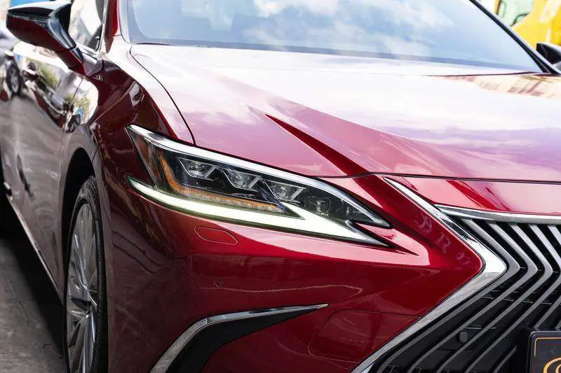 Lexus ES 2018 300h Executive Edition National V — 6