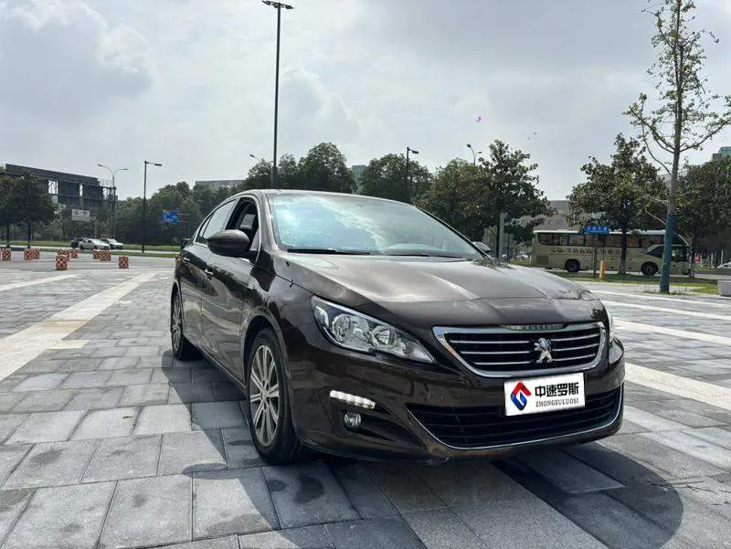 Peugeot 408 2015 1.2T Automatic Glory Edition — 3