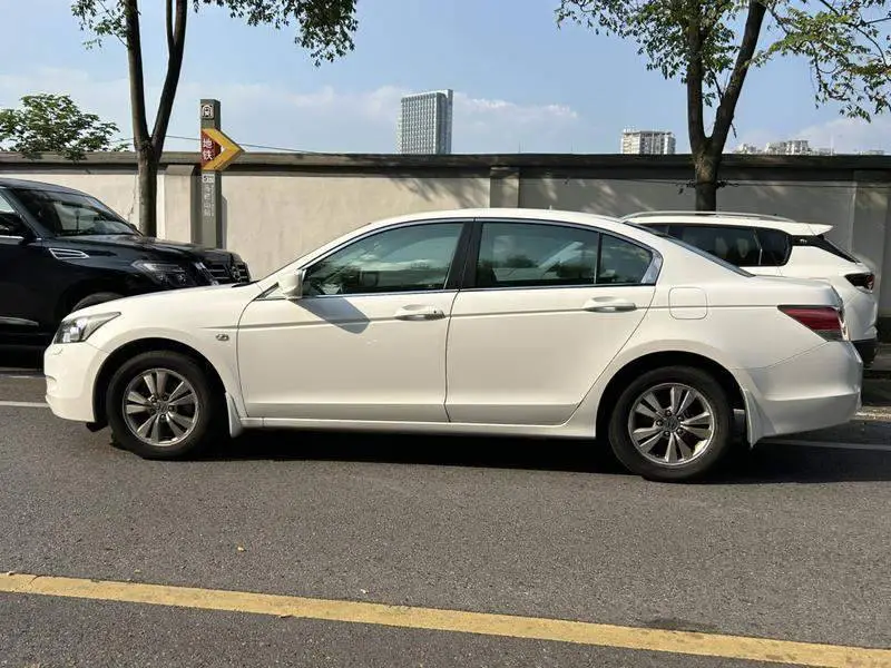 Accord 2010 2.0L EX — 4