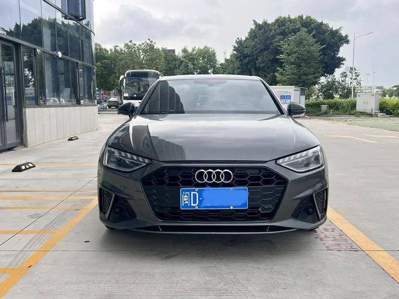 Audi A4L 2024 40 TFSI Luxury Dynamic Edition — 2