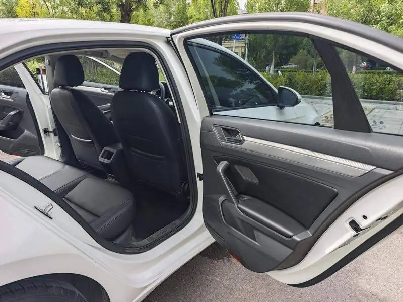 Lingdu 2015 230TSI DSG Fashion Edition — 15