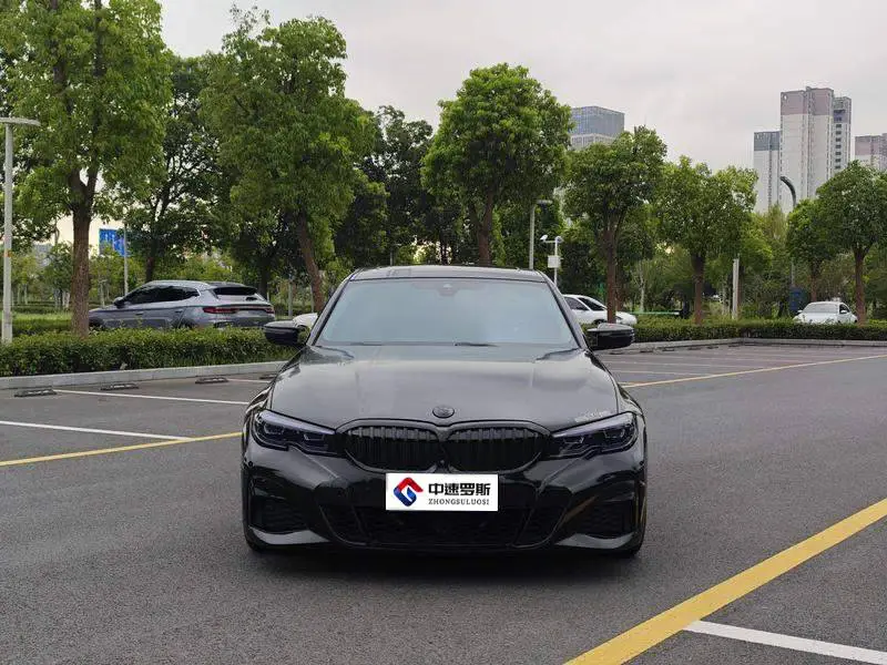 BMW 3 Series 2021 facelift 330i M Sport Night Edition — 2