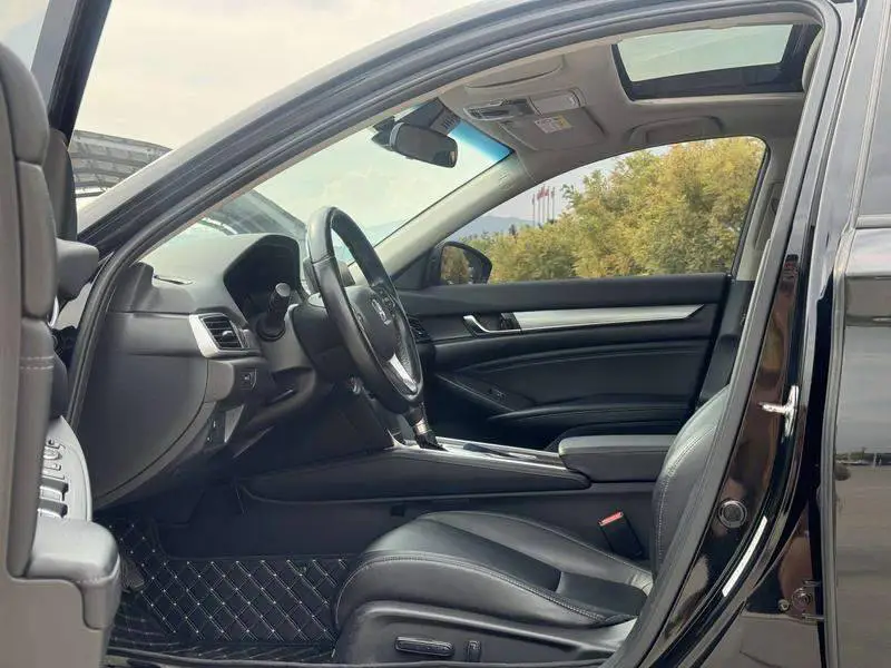 Accord 2018 260TURBO Luxury Edition National VI — 19