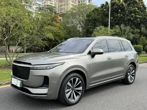 Ideal ONE 2021 Extended Range 6-seater Edition