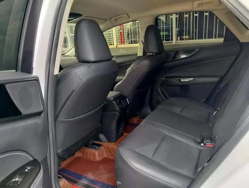 Lexus NX 2023 260 FWD Skyactiv — 17