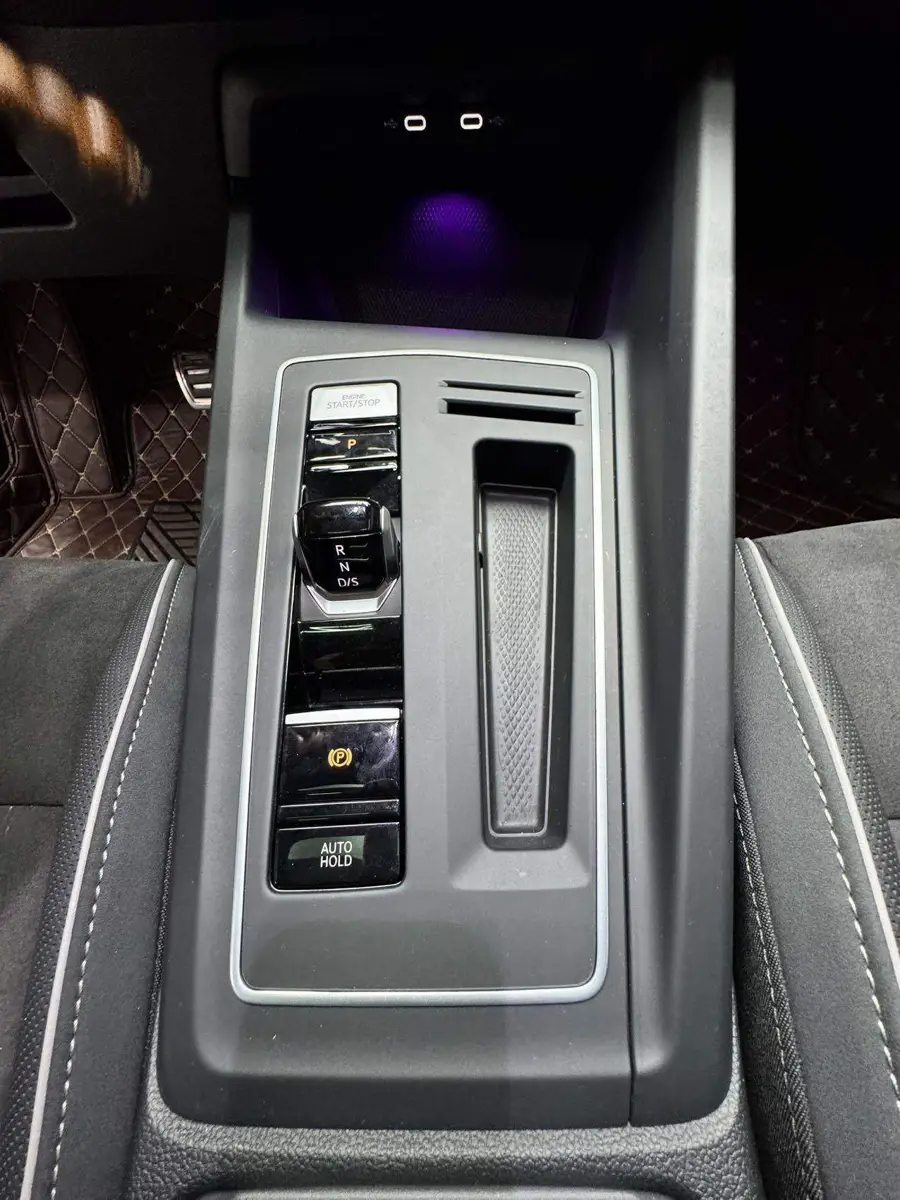 Golf 2023 facelift 280TSI DSG R-Line Lite — 16