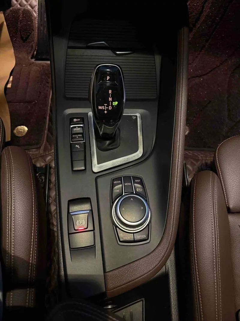 BMW X1 2022 sDrive25Li Leading Edition — 13