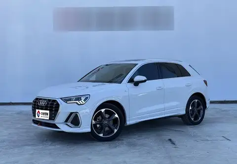 Audi Q3 2022 35 TFSI Stylish and Dynamic