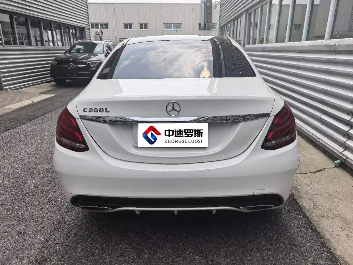 Mercedes-Benz C-Class 2017 C 200 L Sports Edition — 5