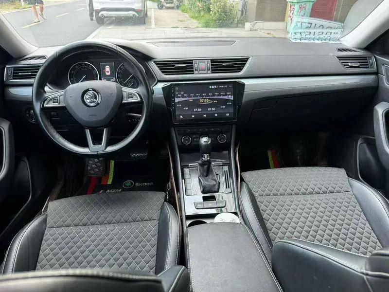 Speed 2016 TSI280 DSG Intelligent Edition — 7