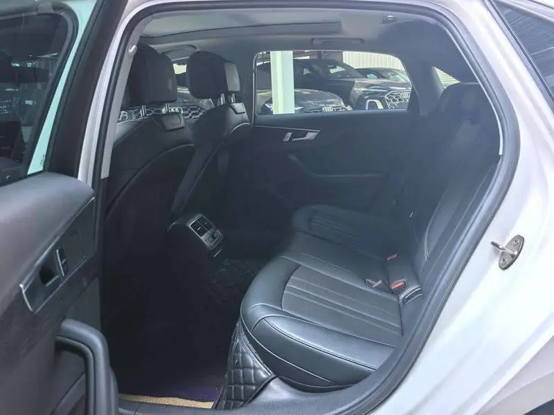 Audi A4L 2024 40 TFSI Stylish and Dynamic — 18