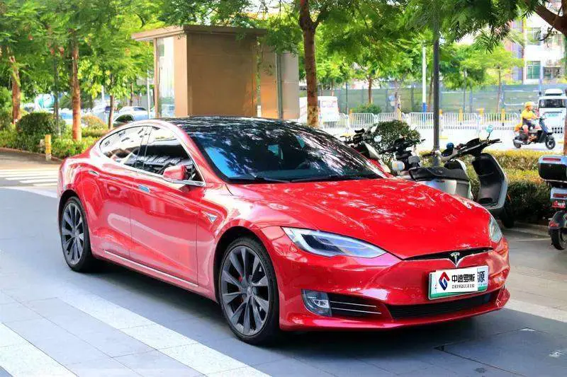 Model S 2020 Performance — 3
