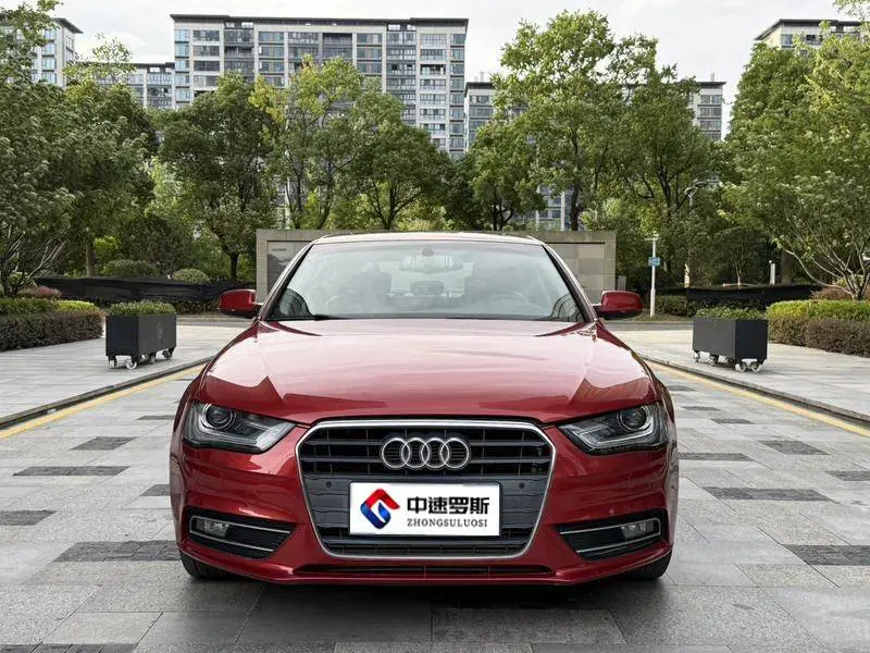 Audi A4L 2013 35 TFSI Automatic Standard Model — 2