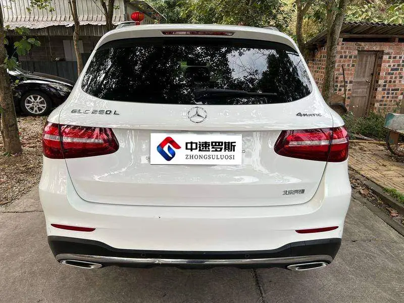 Mercedes-Benz GLC 2019 GLC 260 L 4MATIC Dynamic — 5
