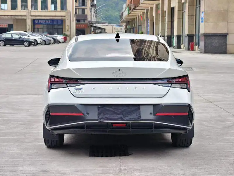 Elantra 2023 1.5L CVT GLX Elite Edition — 5