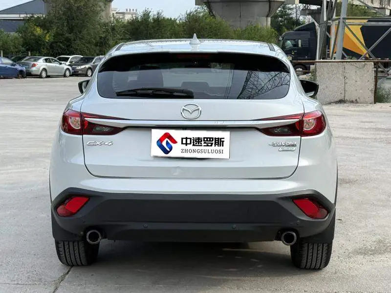 Mazda CX-4 2016 2.0L Automatic 2WD Blue Sky Premium Edition — 6