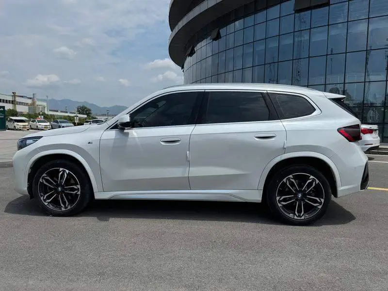 BMW X1 2023 sDrive25Li X Design Package — 4