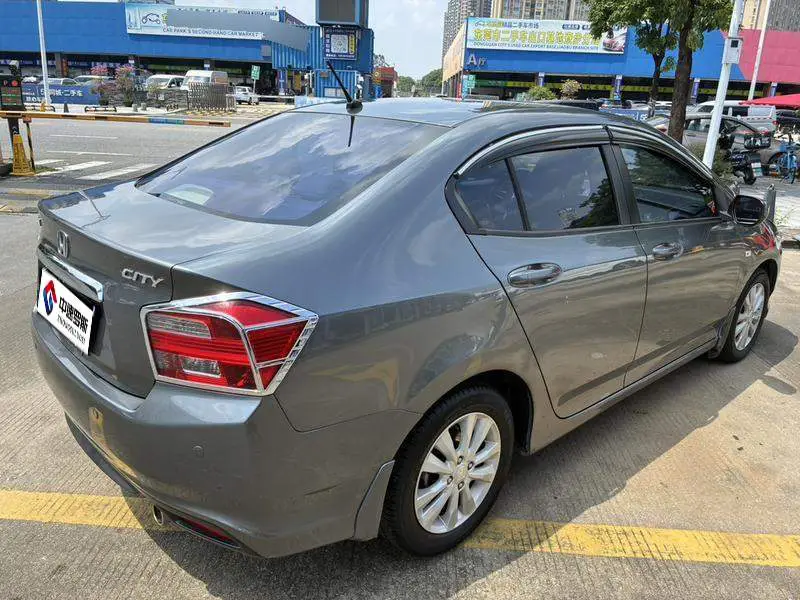 Classic 2012 1.5L Automatic Flagship Edition — 6