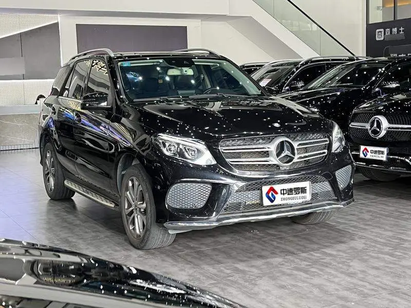 Mercedes-Benz GLE 2017 GLE 320 4MATIC Dynamic — 3