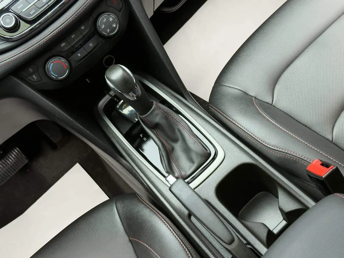 Cruze 2022 Mild Hybrid RS 330T Automatic Edition — 16