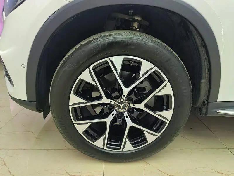 Mercedes-Benz GLC 2023 GLC 260 L 4MATIC Dynamic 7-seater — 13