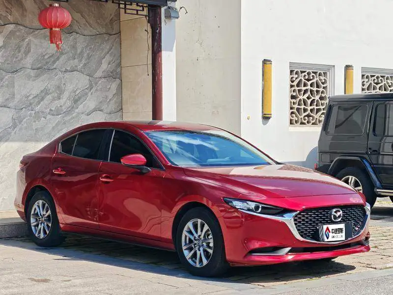 Mazda 3 Angkesaila 2021 1.5L Automatic Quality Edition — 3