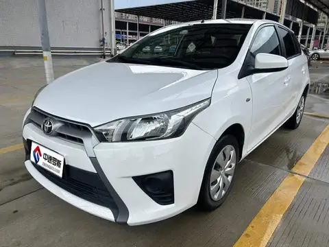 YARiS L 2015 1.5E Automatic Charm Edition
