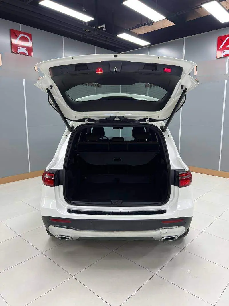 Mercedes-Benz GLB 2020 GLB 180 Dynamic — 16