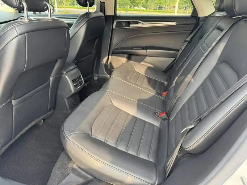 Mondeo 2017 EcoBoost 200 Luxury — 14