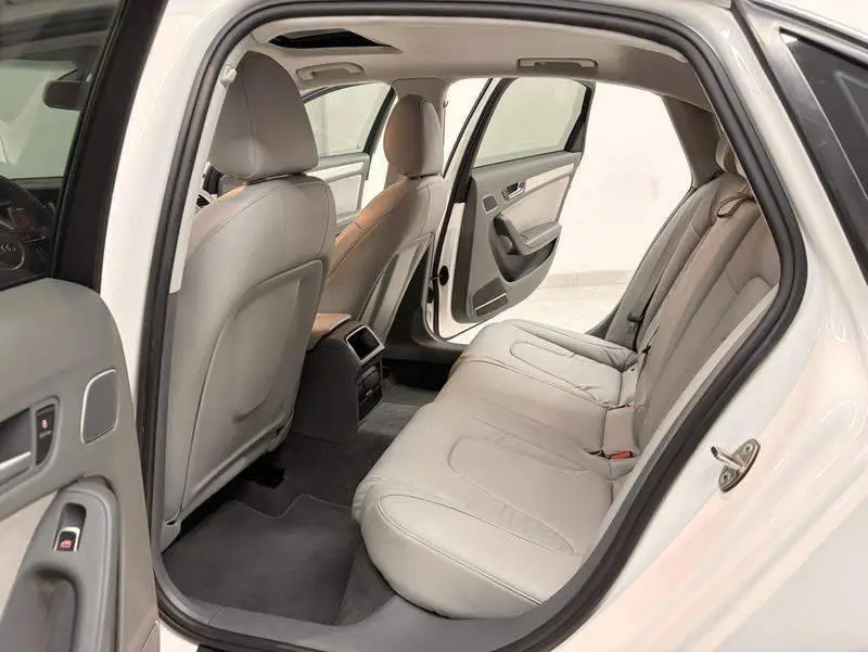 Audi A4L 2013 35 TFSI Automatic Standard Model — 17