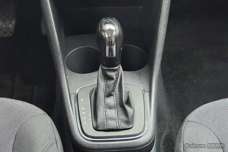 Polo 2014 1.6L Automatic Comfort Edition — 16