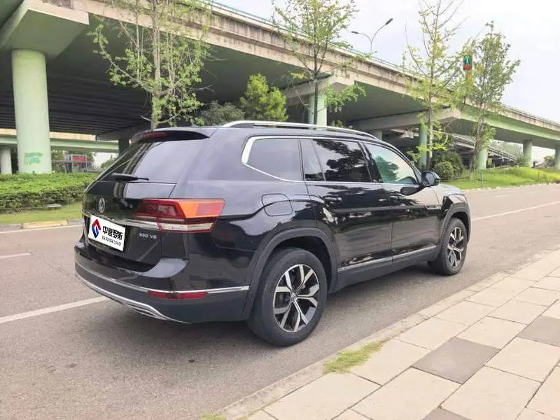 Touron 2020 380TSI 4WD Luxury Edition National VI — 6
